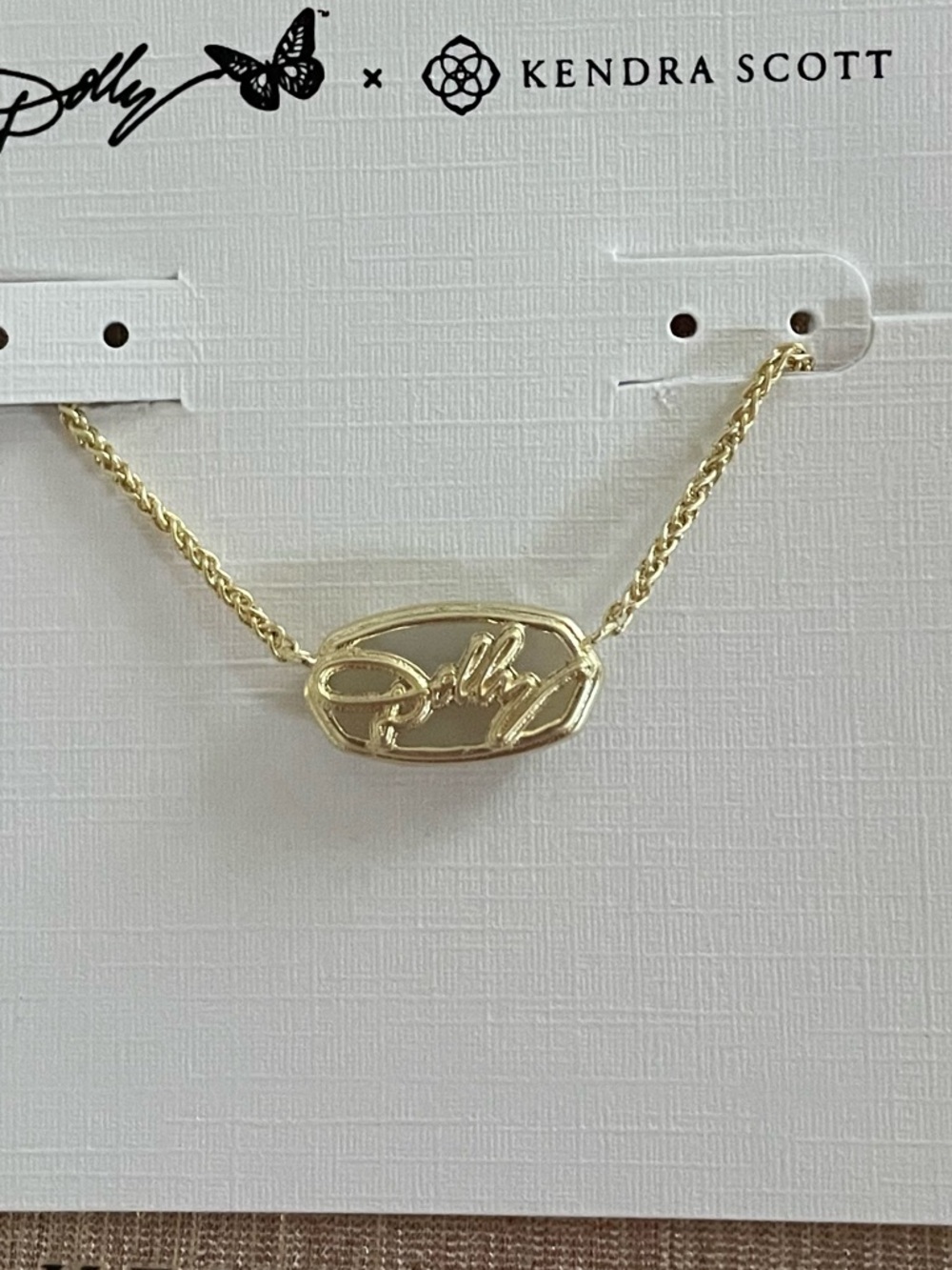 NWOT Kendra Scott x Dolly Parton Elisa White Drusy Dolly Necklace - Picture 3 of 5
